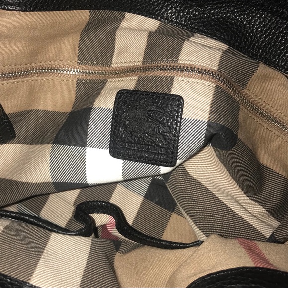 Authenticated Burberry black leather bag - Picture 6 of 11